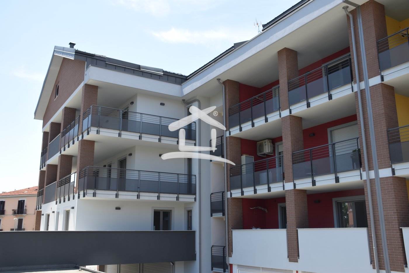 CONDOMINIO