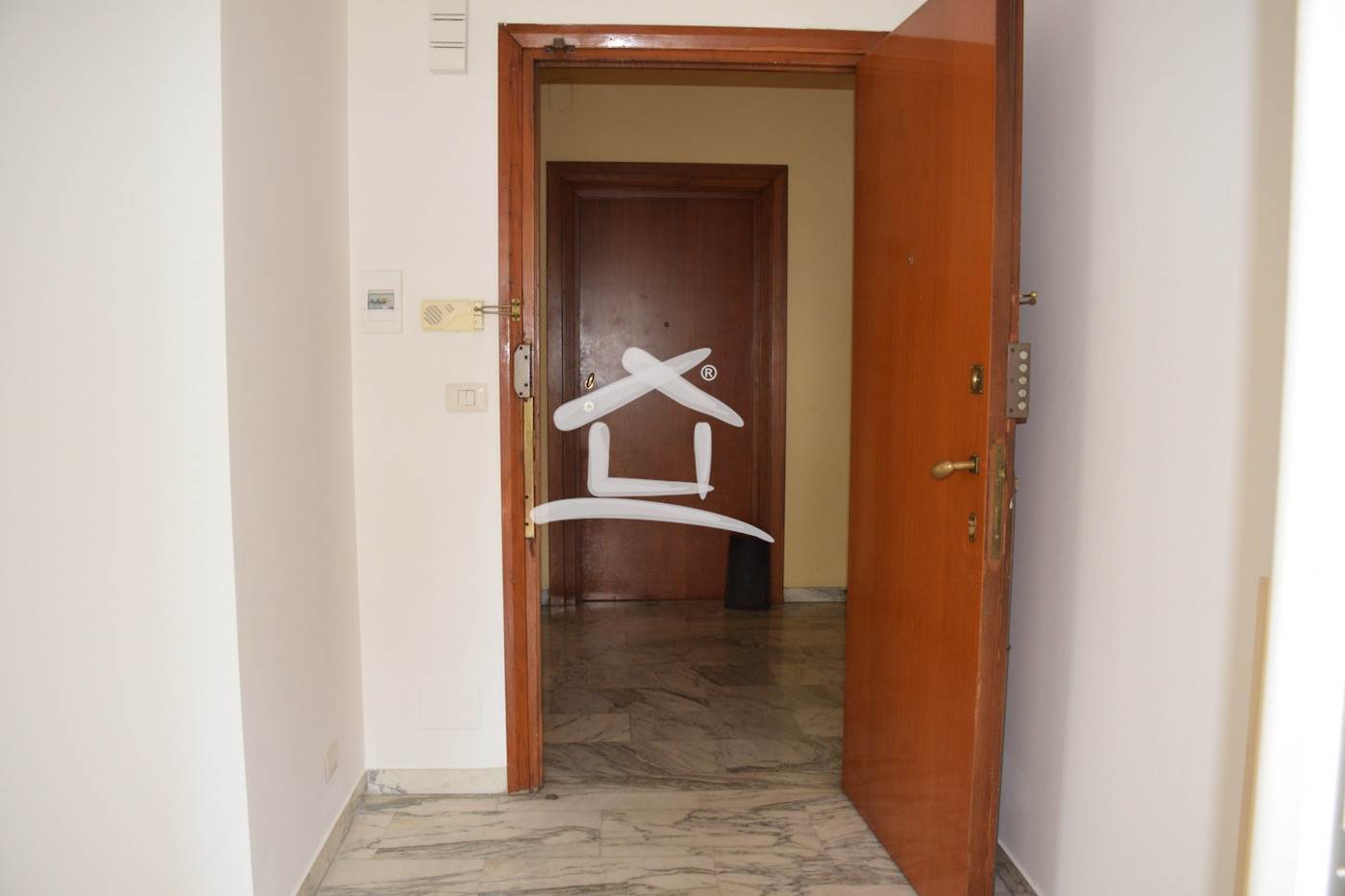 INGRESSO APPARTAMENTO