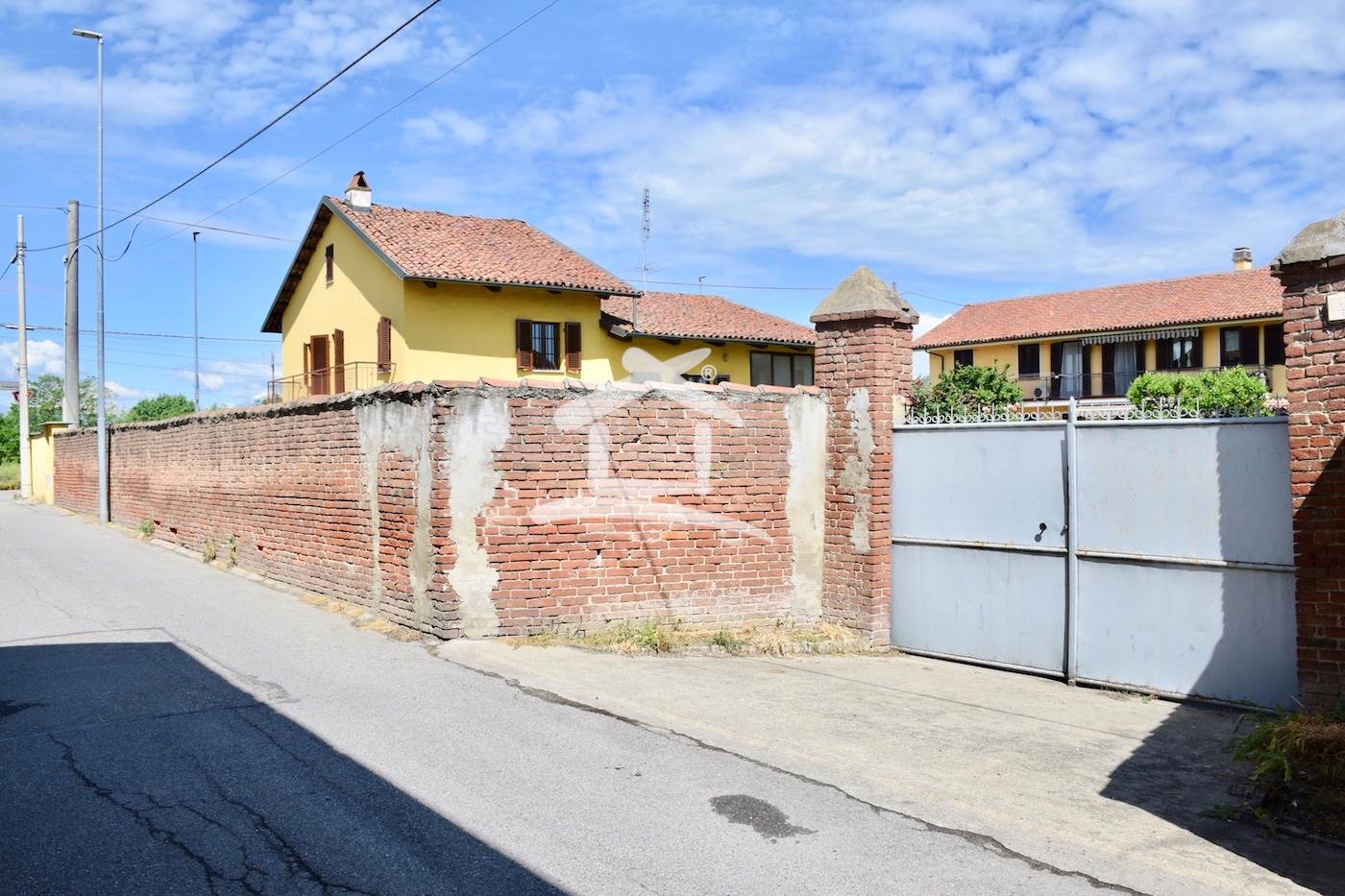 AREA ESTERNA